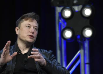 SpaceX Starship Explodes During Test, Delaying Musk’s Mars Plans