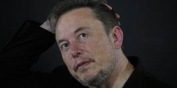 Tesla’s Robotaxi Launch Stumbles With Bizarre User Glitches