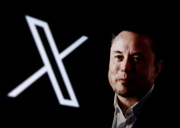 Musk-Altman feud widens as Apple enters the fray