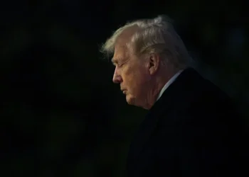U.S. National Debt Is Undermining the American Dream, Economist Warns
