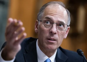 Mark Zandi Says VCI Recession Signal Points to U.S. Already in Downturn